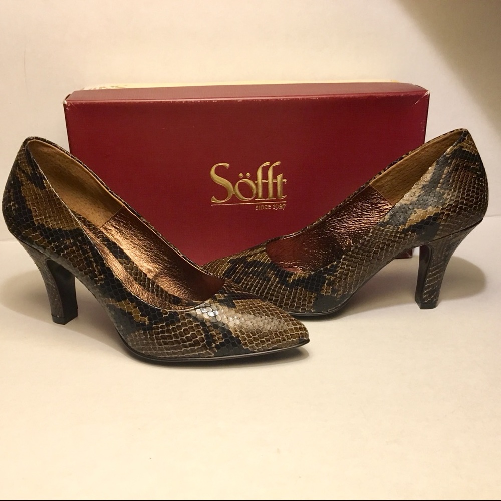 Sofft Shoe Mocha Python Print Pumps